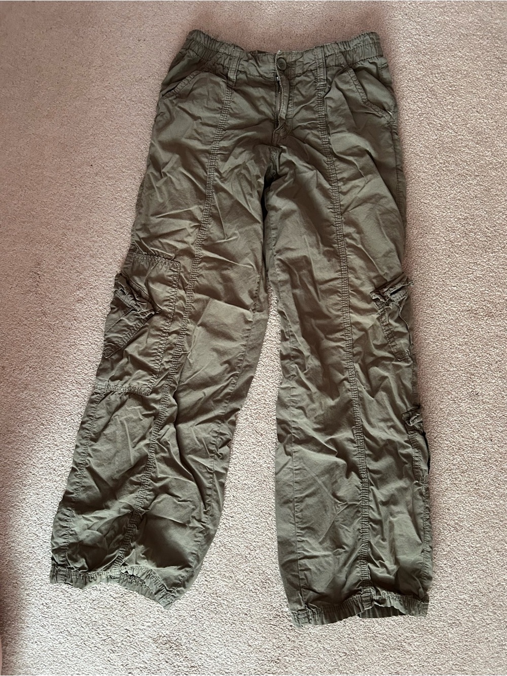 Urban Outfitters Olive Green Low-Waisted Cargo Pants